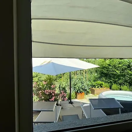 La Pergola Deluxe * Gavi